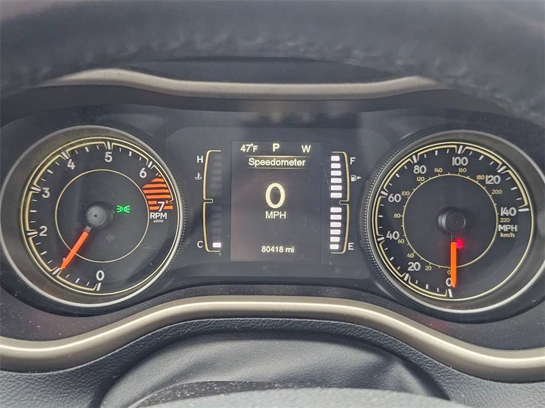 2016 Jeep Cherokee Latitude - Image 16