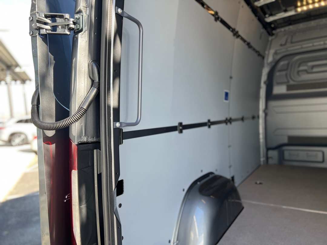 2025 Mercedes-Benz Sprinter 2500 Cargo 144 WB - Image 17