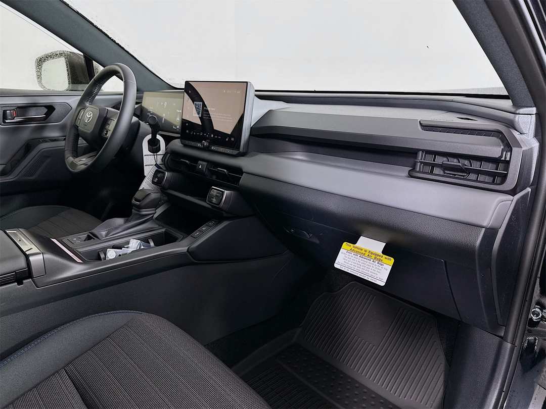 2026 Toyota Rav4 SE - Image 30