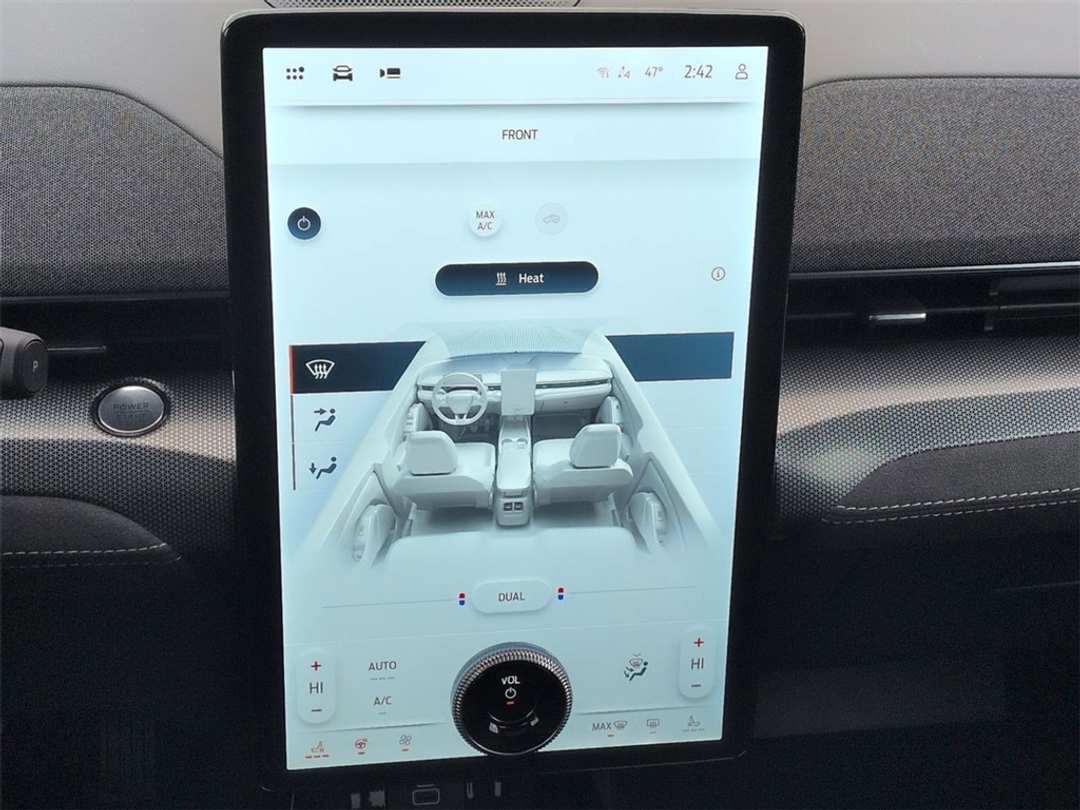 2025 Ford Mustang Mach-E GT - Image 21