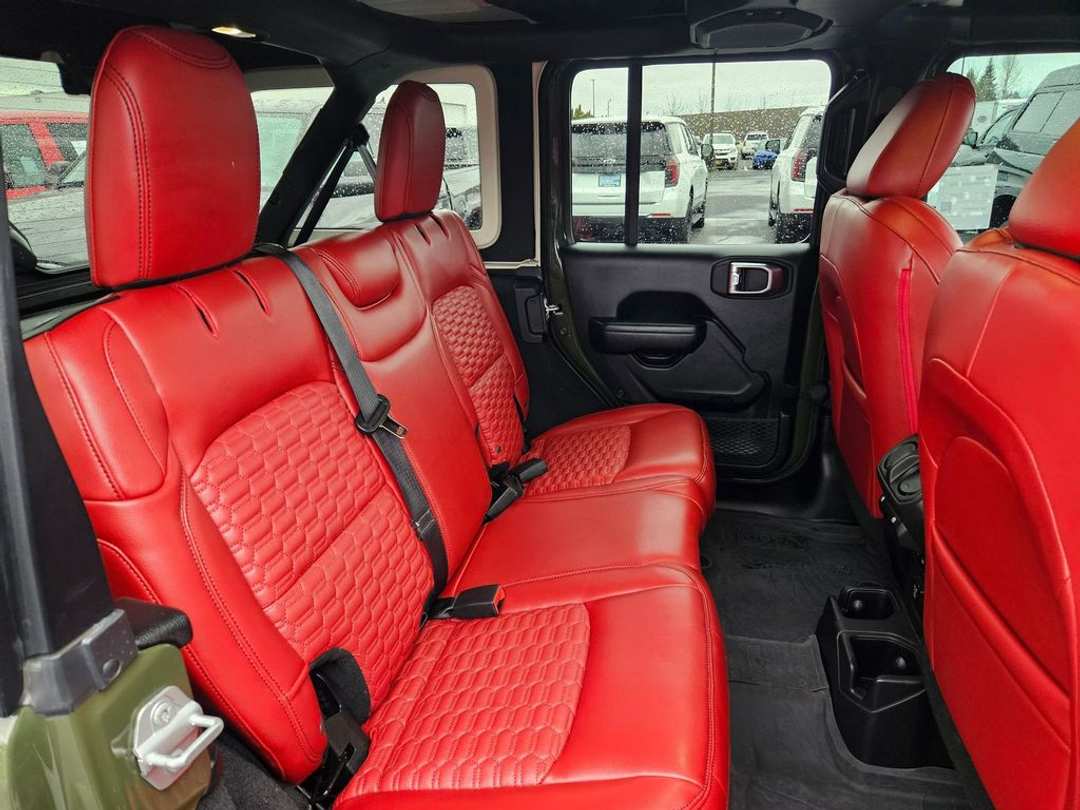2023 Jeep Wrangler Rubicon - Image 39