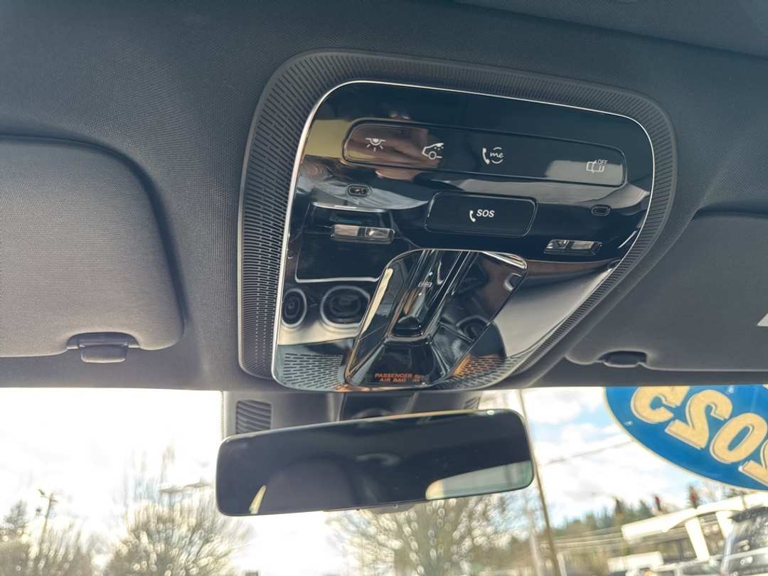 2025 Mercedes-Benz C-Class C 300 - Image 30