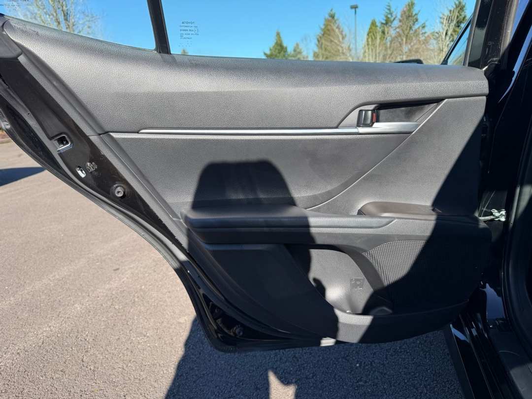 2024 Toyota Camry LE - Image 30