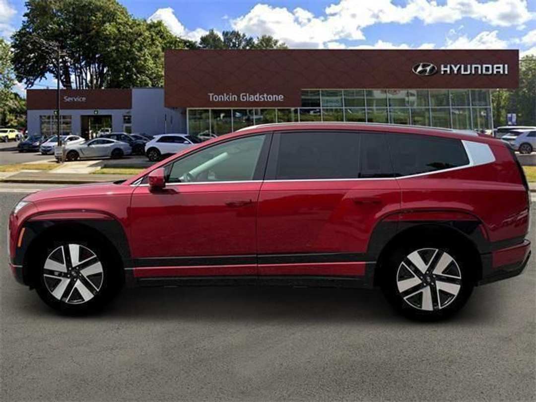 2026 Hyundai Ioniq 9 SEL - Image 3