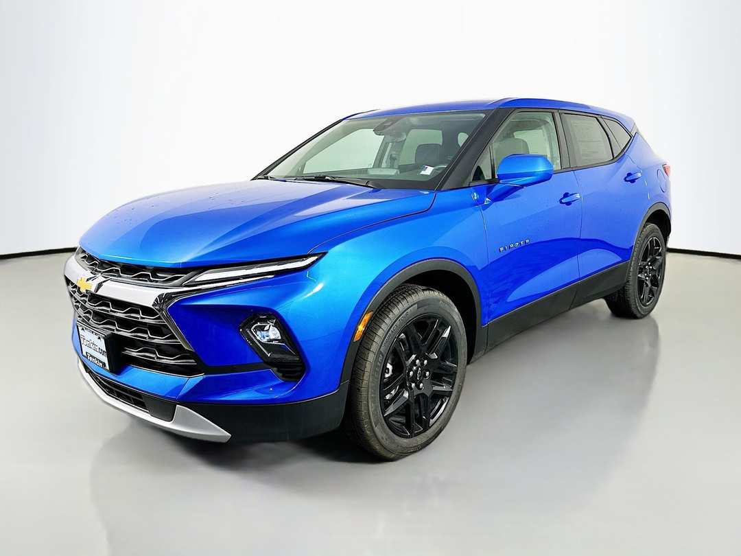 2025 Chevrolet Blazer LT - Image 3