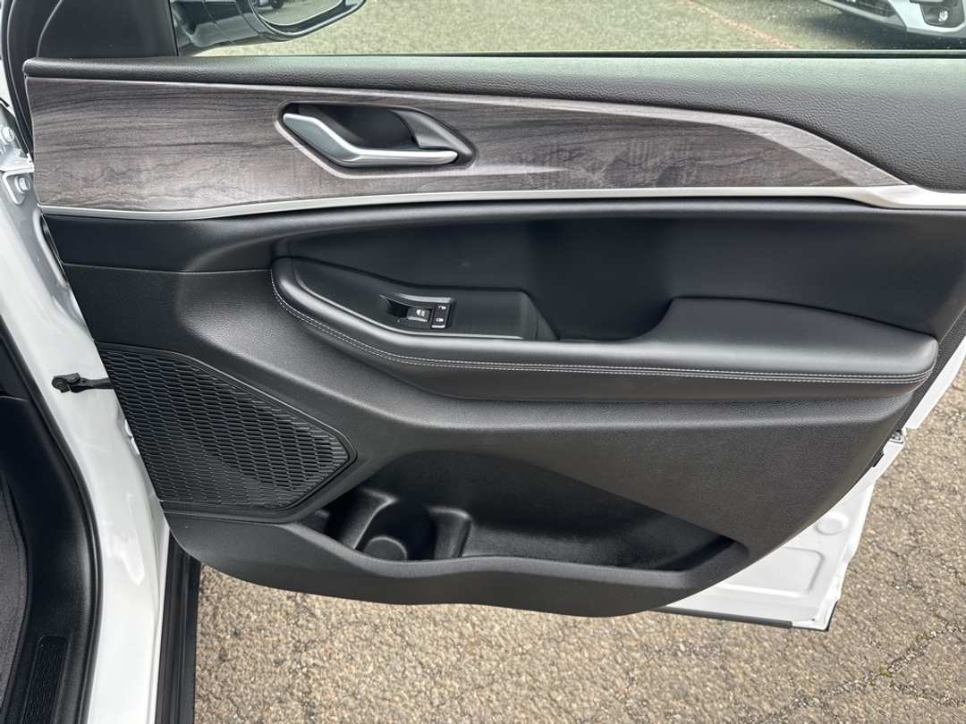 2024 Jeep Grand Cherokee Limited - Image 30