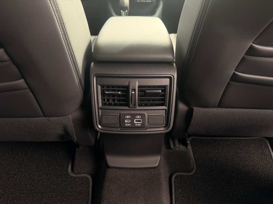 2026 Subaru Forester Premium - Image 25