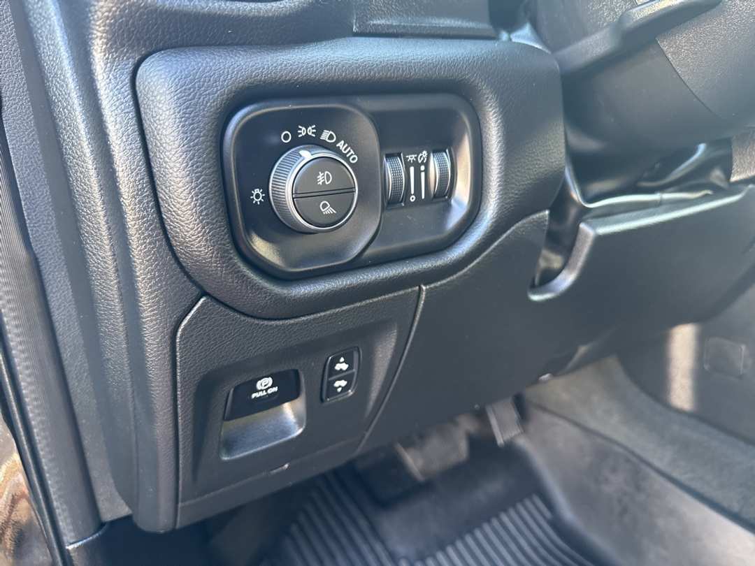 2023 Ram 1500 Laramie - Image 15