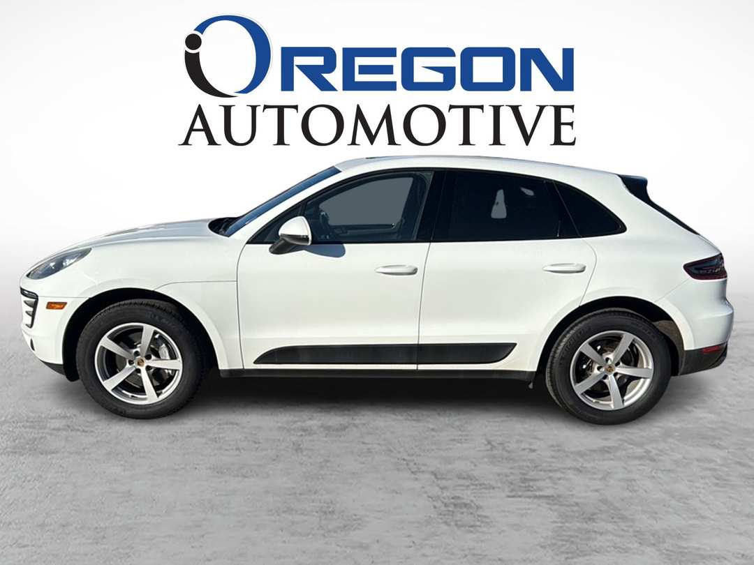 2017 Porsche Macan - Image 2