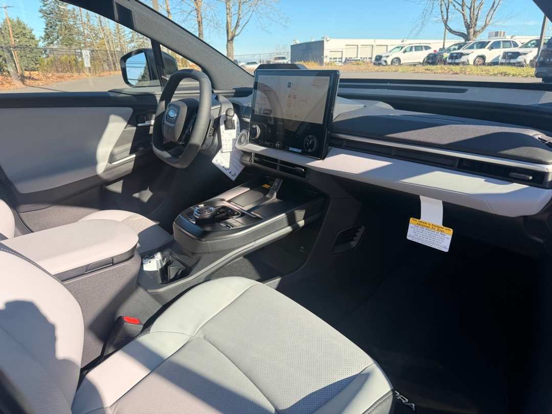 2026 Subaru Solterra Premium - Image 29