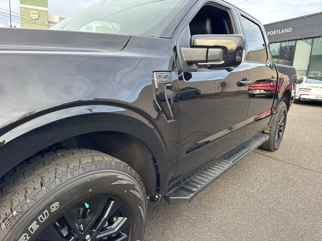 2025 Ford F-150 Lariat - Image 11