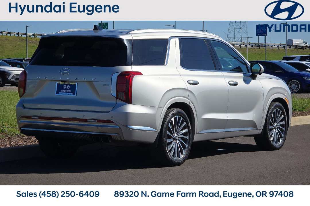 2023 Hyundai Palisade Calligraphy - Image 3