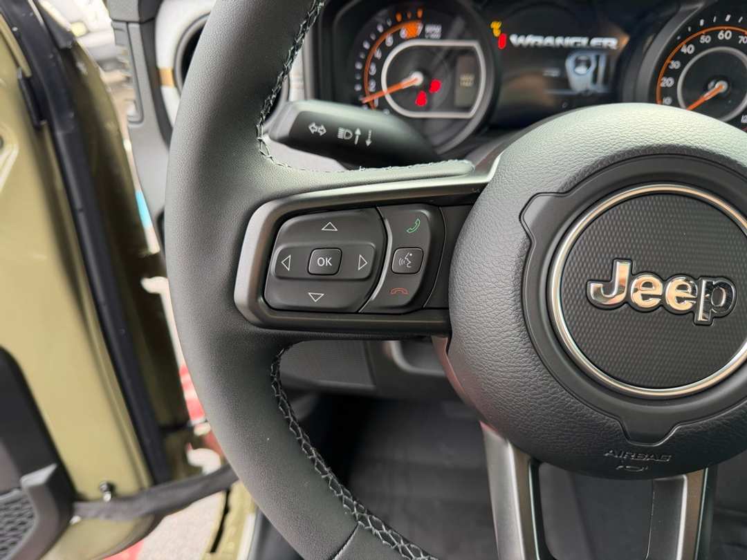 2026 Jeep Wrangler Willys - Image 18