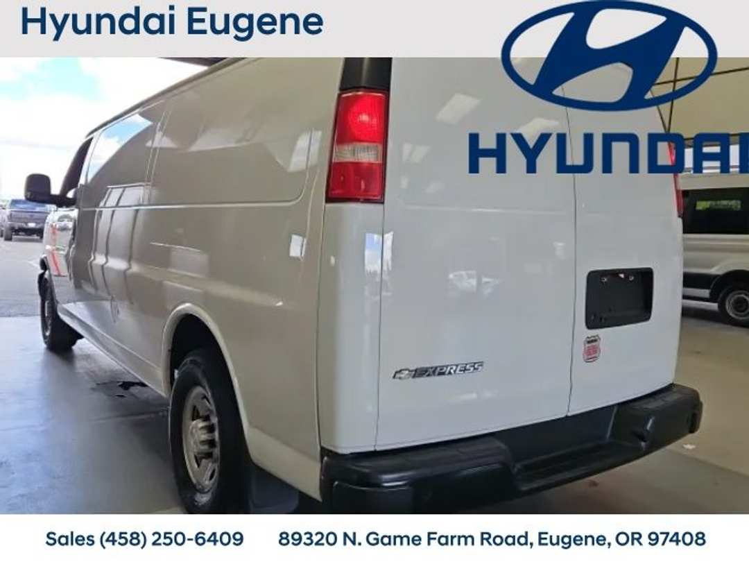 2018 Chevrolet Express 3500 Work - Image 2