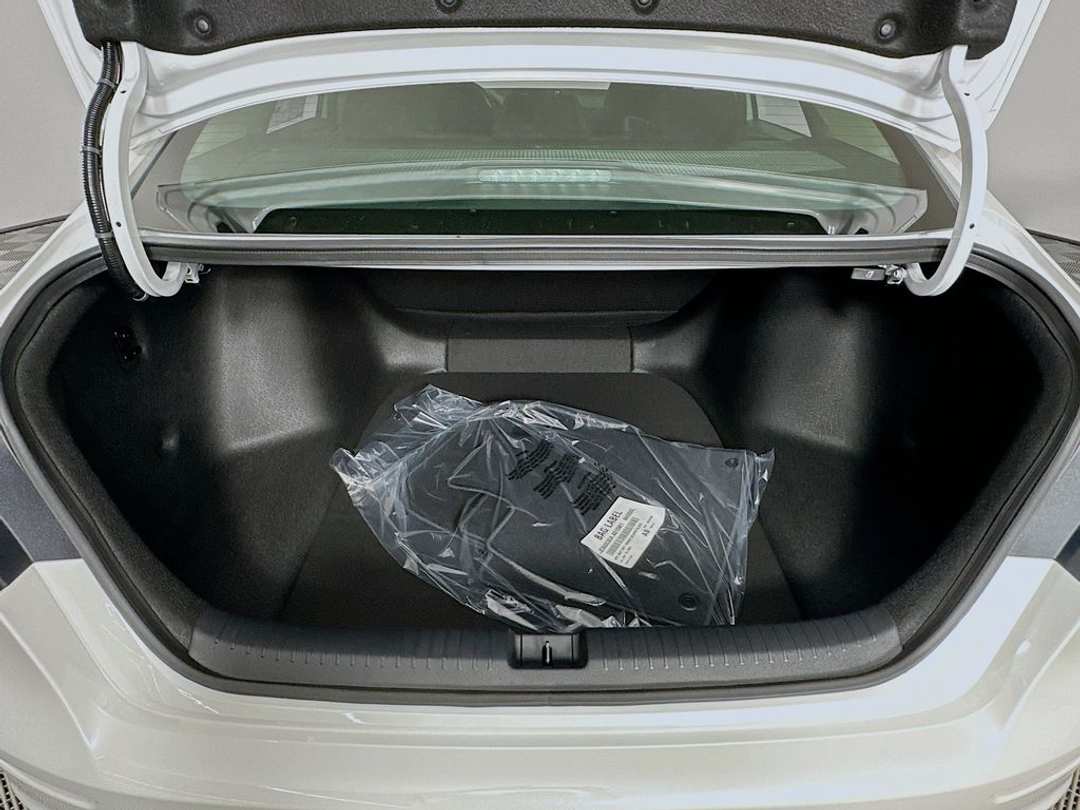 2026 Honda Accord LX - Image 23