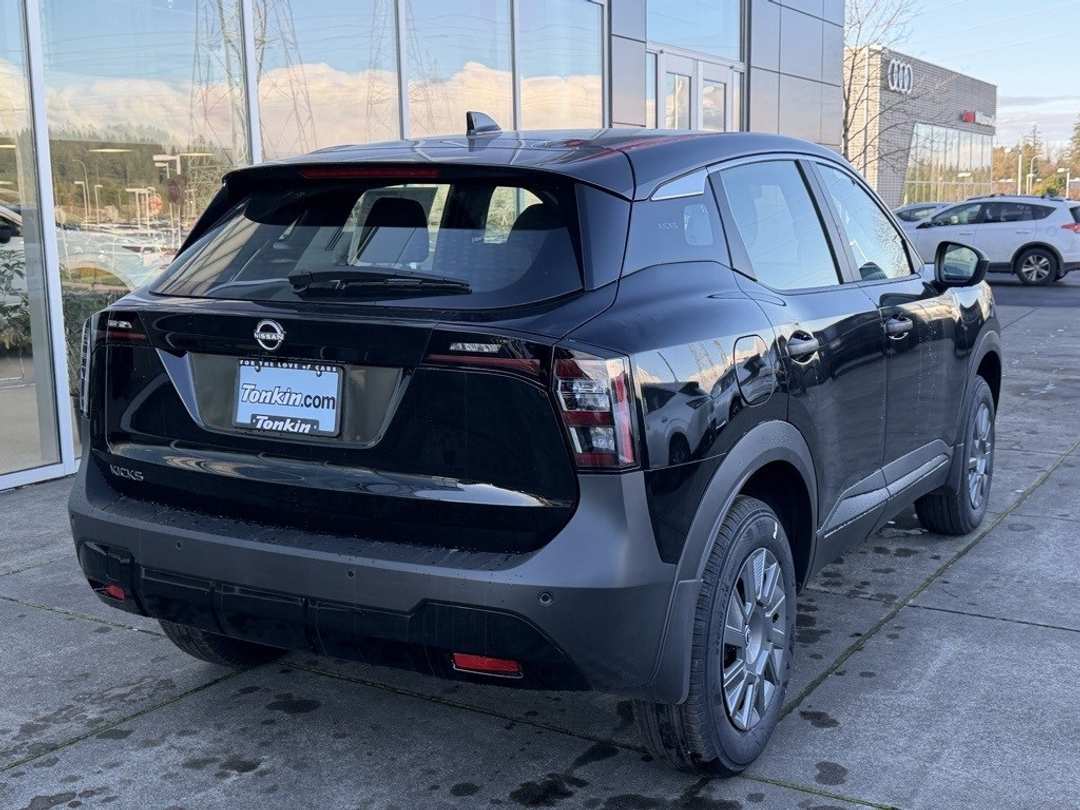2026 Nissan Kicks S - Image 7