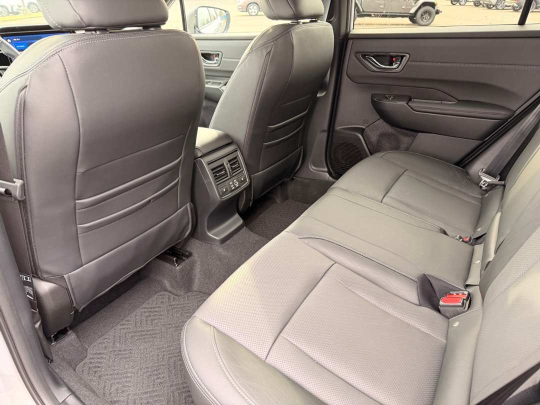 2026 Subaru Outback Touring XT - Image 19