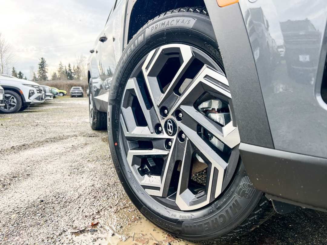 2026 Hyundai Tucson Limited - Image 2