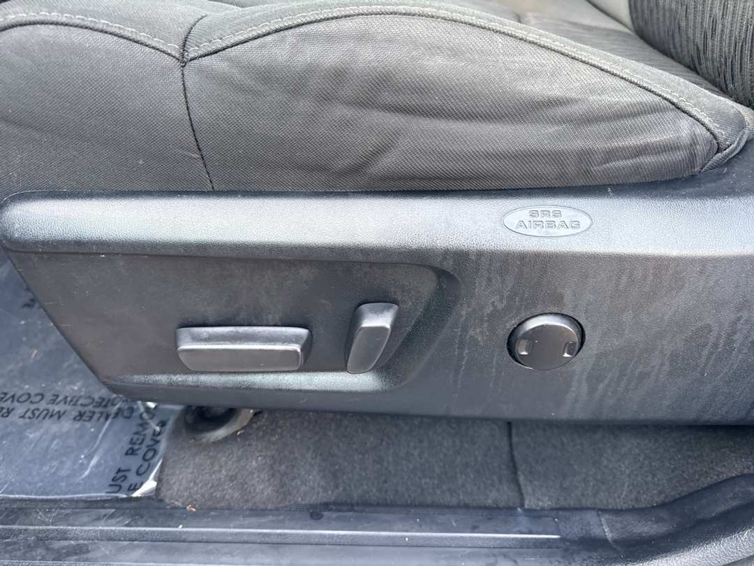 2014 Toyota Tundra SR5 - Image 18