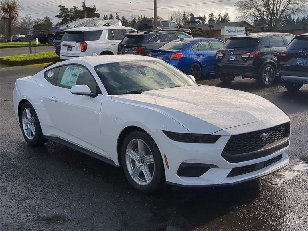 2026 Ford Mustang EcoBoost - Image 7