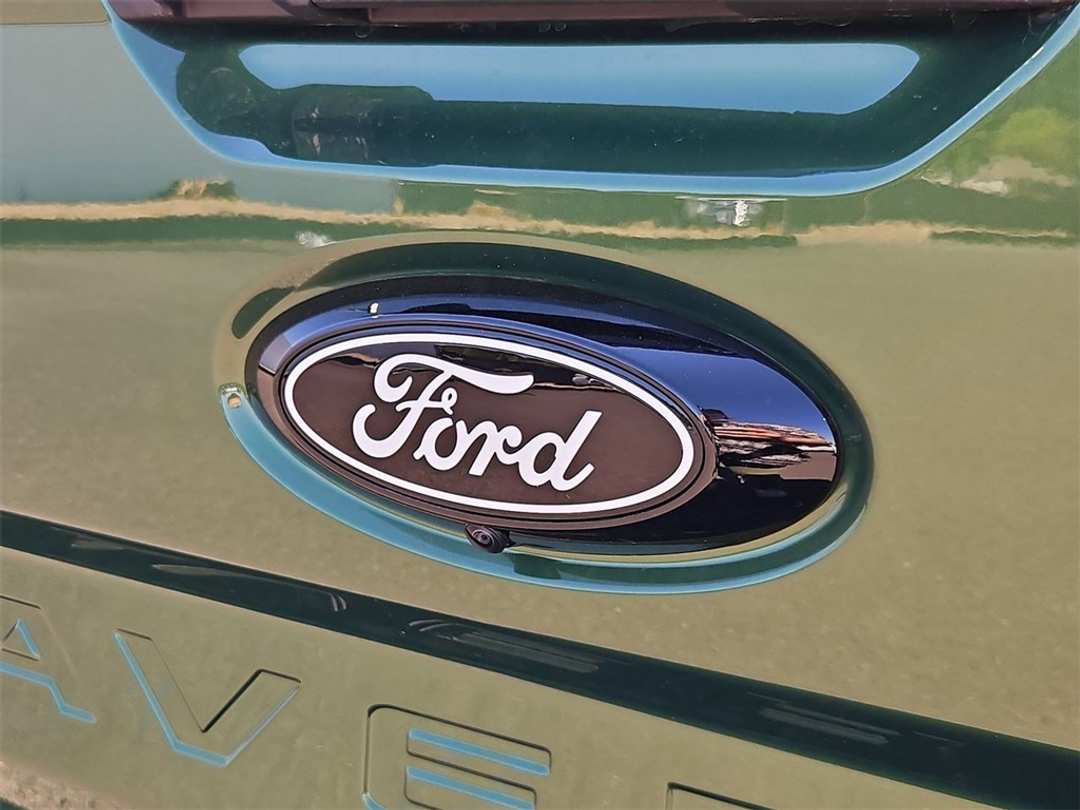 2025 Ford Maverick Lariat - Image 28