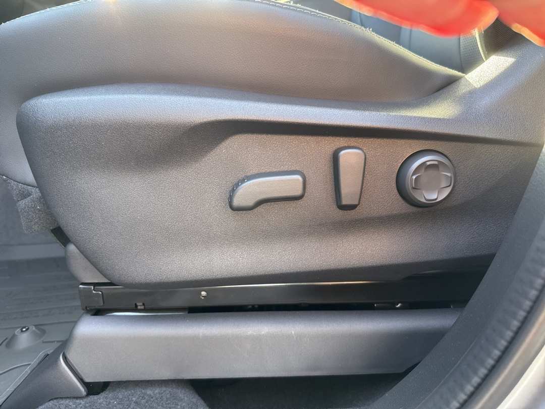 2026 Subaru Ascent Limited - Image 16