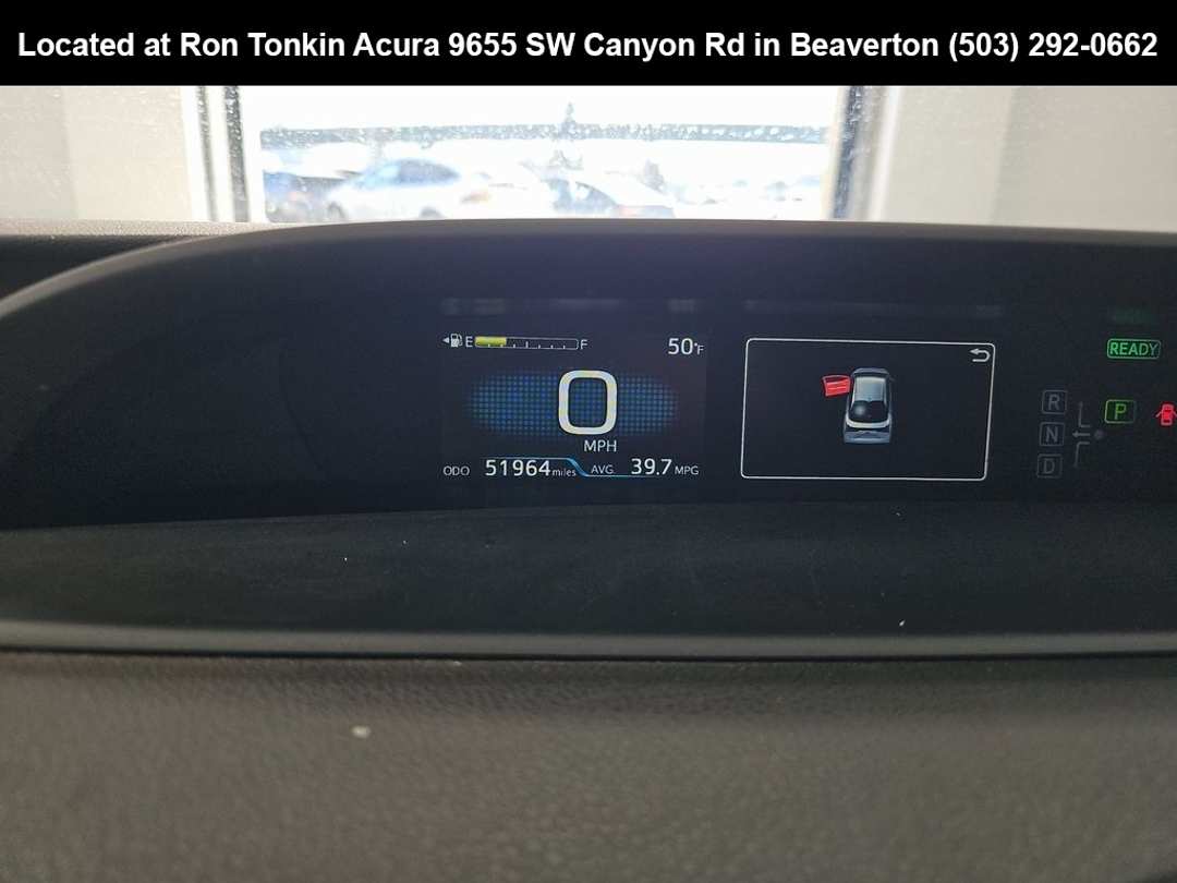 2021 Toyota Prius XLE - Image 9