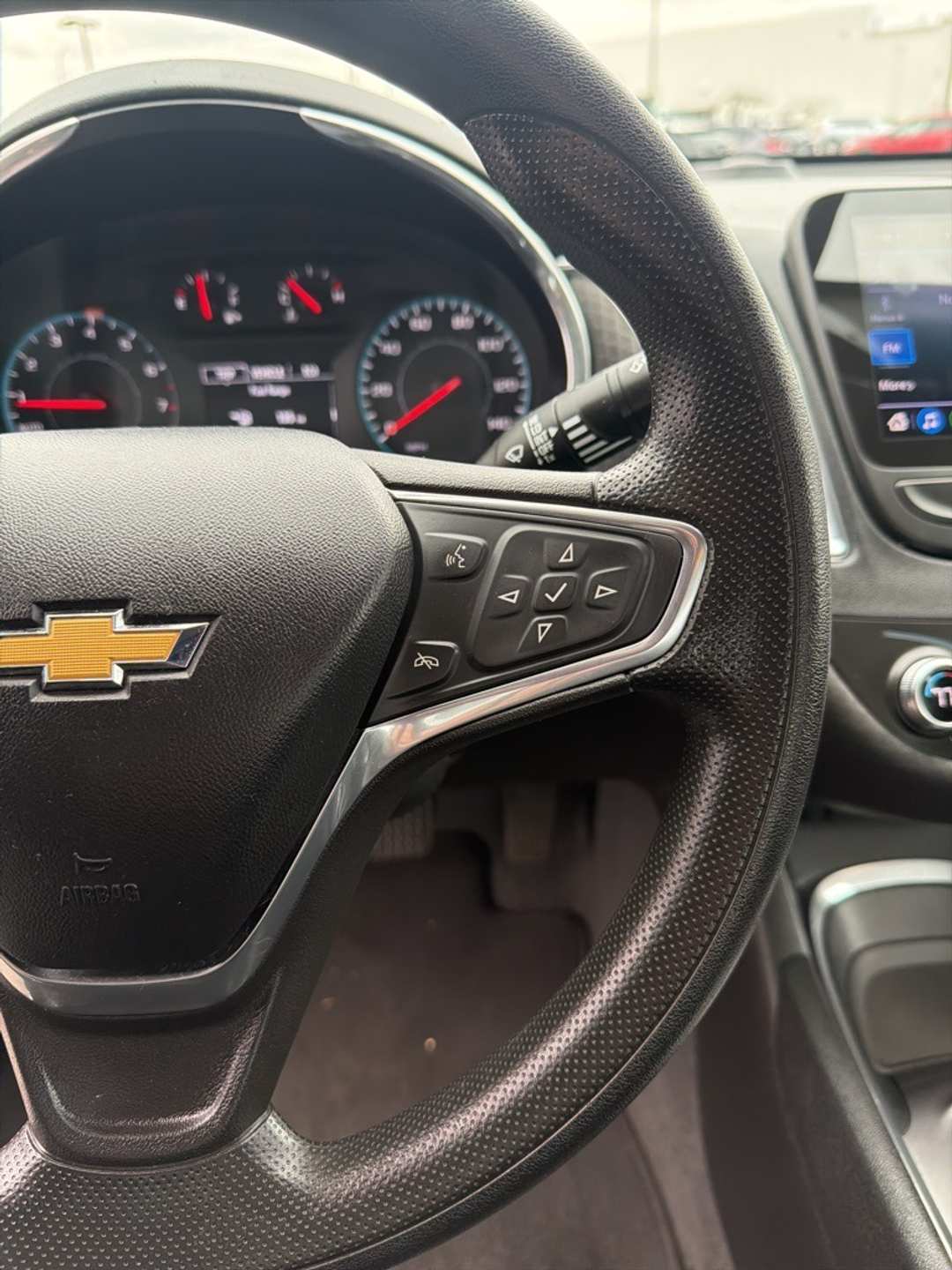 2019 Chevrolet Malibu LT - Image 30