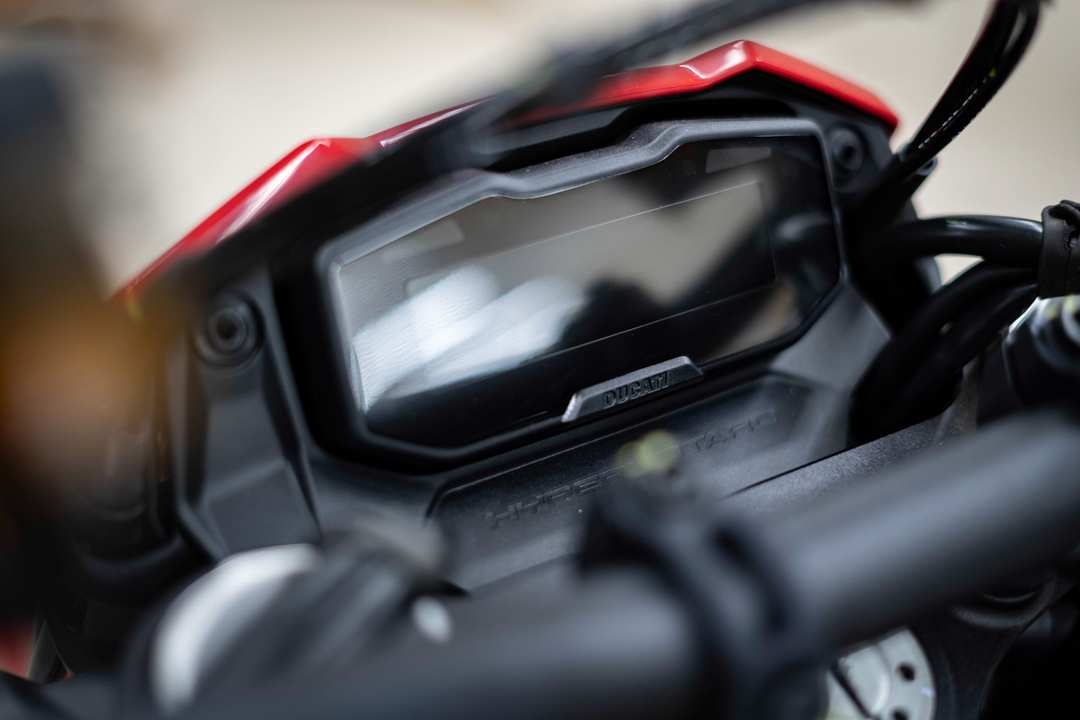 2024 Ducati Hypermotard 698 Mono - Image 5