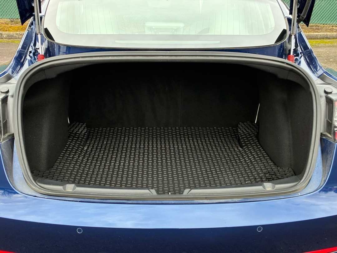 2019 Tesla Model 3 Standard Range Plus - Image 22