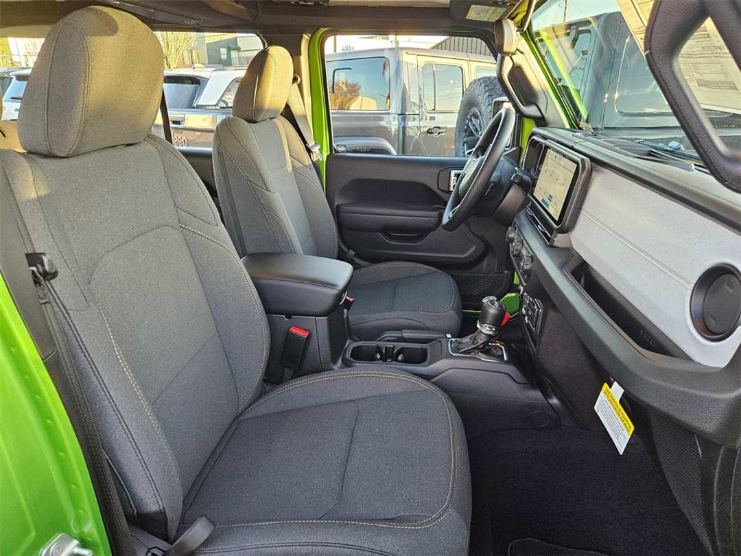 2026 Jeep Wrangler Sport - Image 35