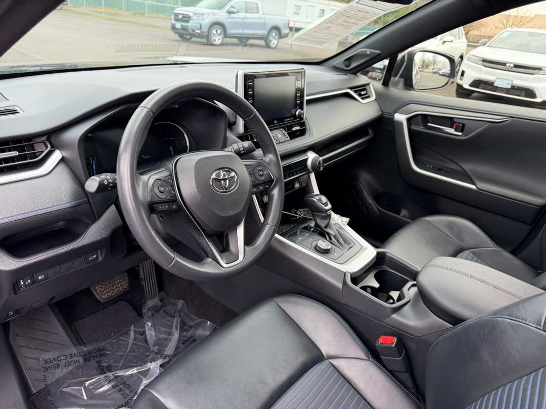 2020 Toyota Rav4 XSE - Image 16