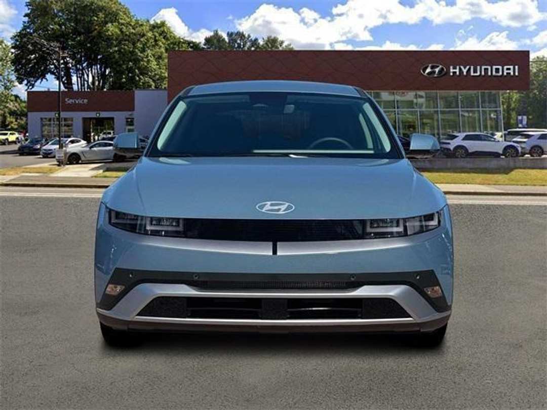 2026 Hyundai Ioniq 5 SEL - Image 12