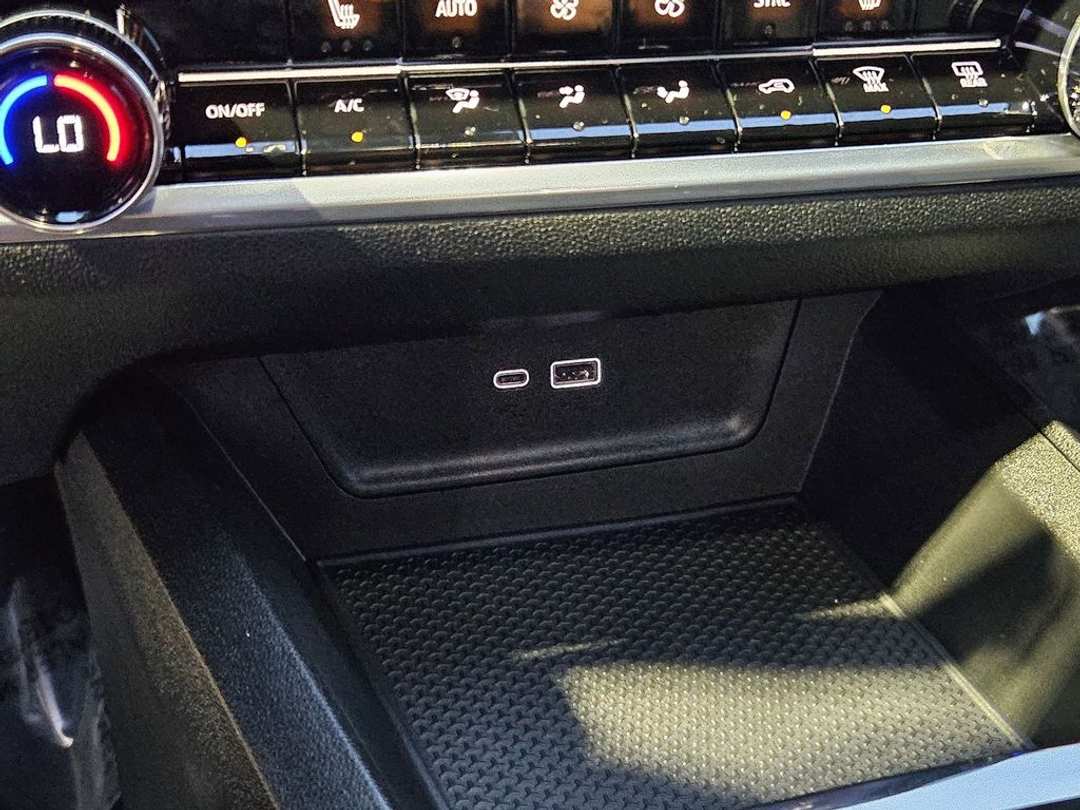 2026 Chevrolet Equinox RS - Image 25