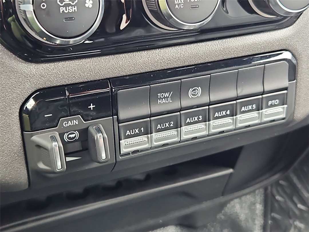 2026 Ram 3500 Tradesman - Image 37