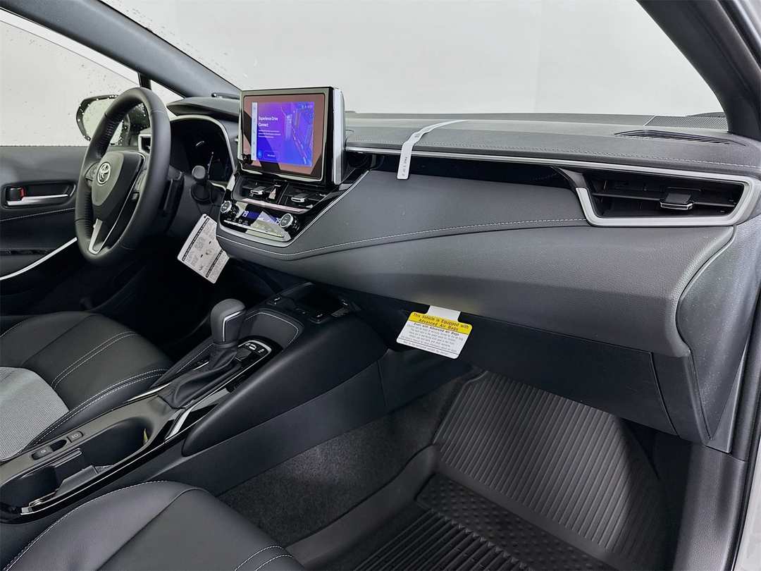 2026 Toyota Corolla XSE - Image 29