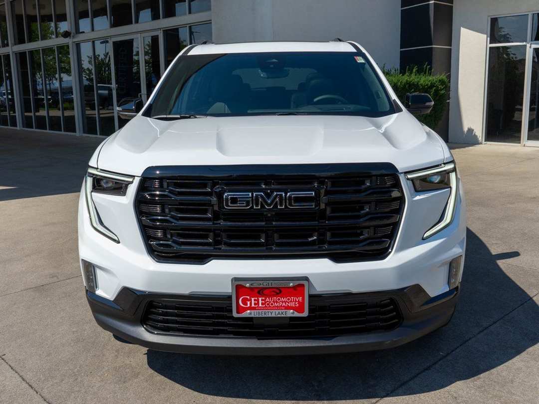 2026 GMC Acadia Elevation - Image 2