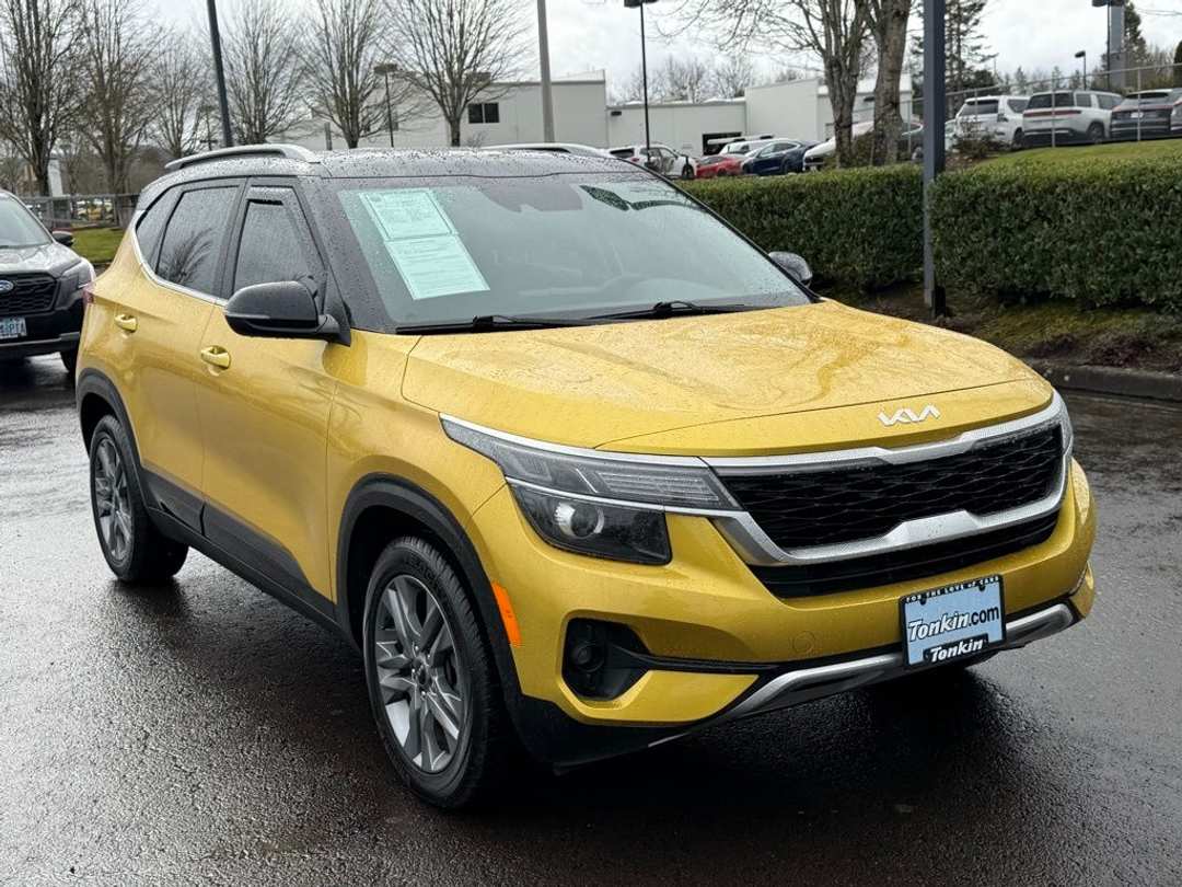 2022 Kia Seltos S - Image 2