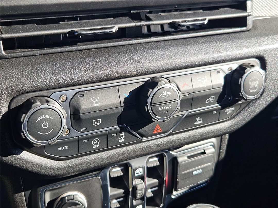 2026 Jeep Wrangler Sport - Image 22