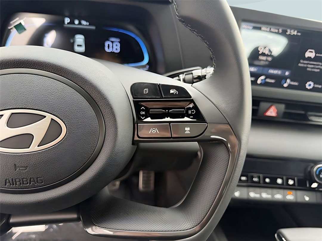 2026 Hyundai Elantra SEL Sport - Image 16