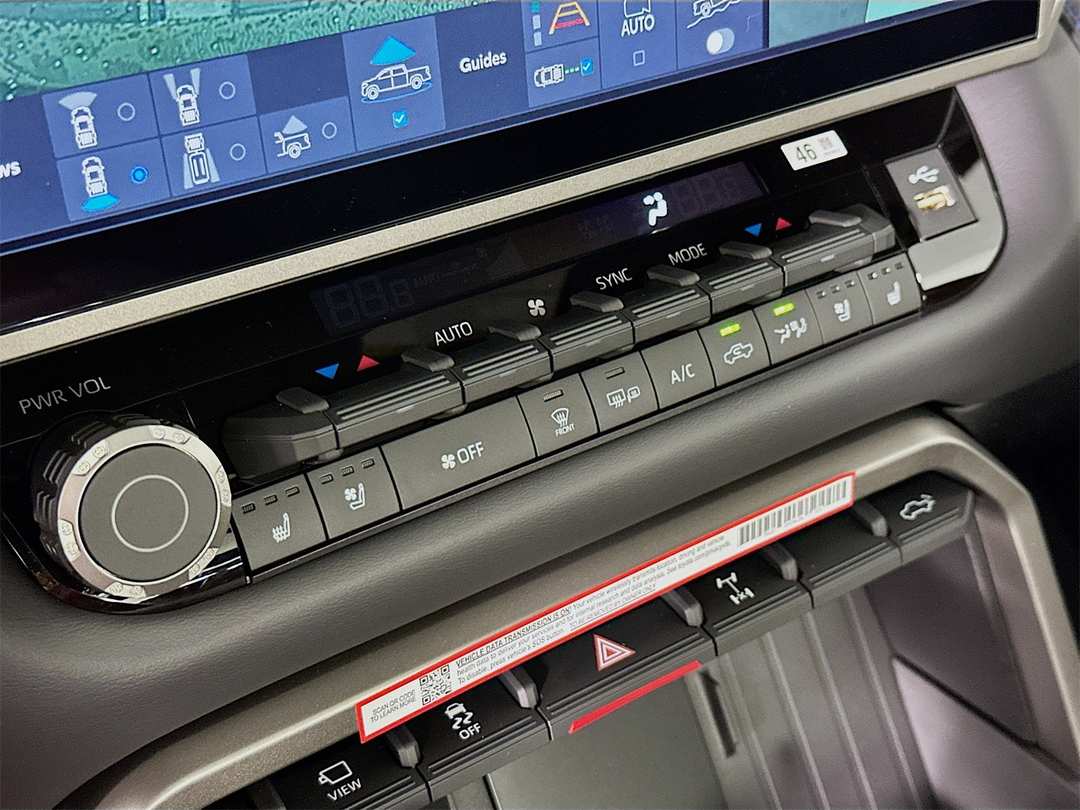 2026 Toyota Tundra Platinum - Image 16