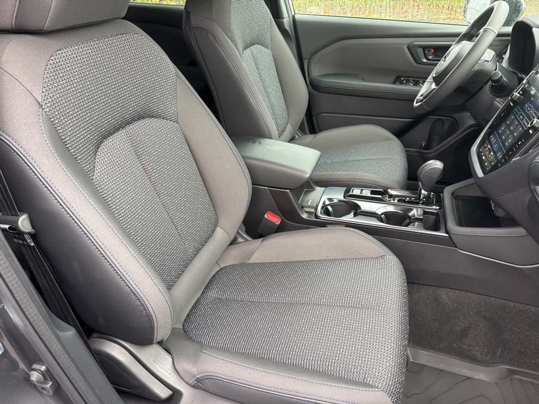 2026 Subaru Forester Premium - Image 29