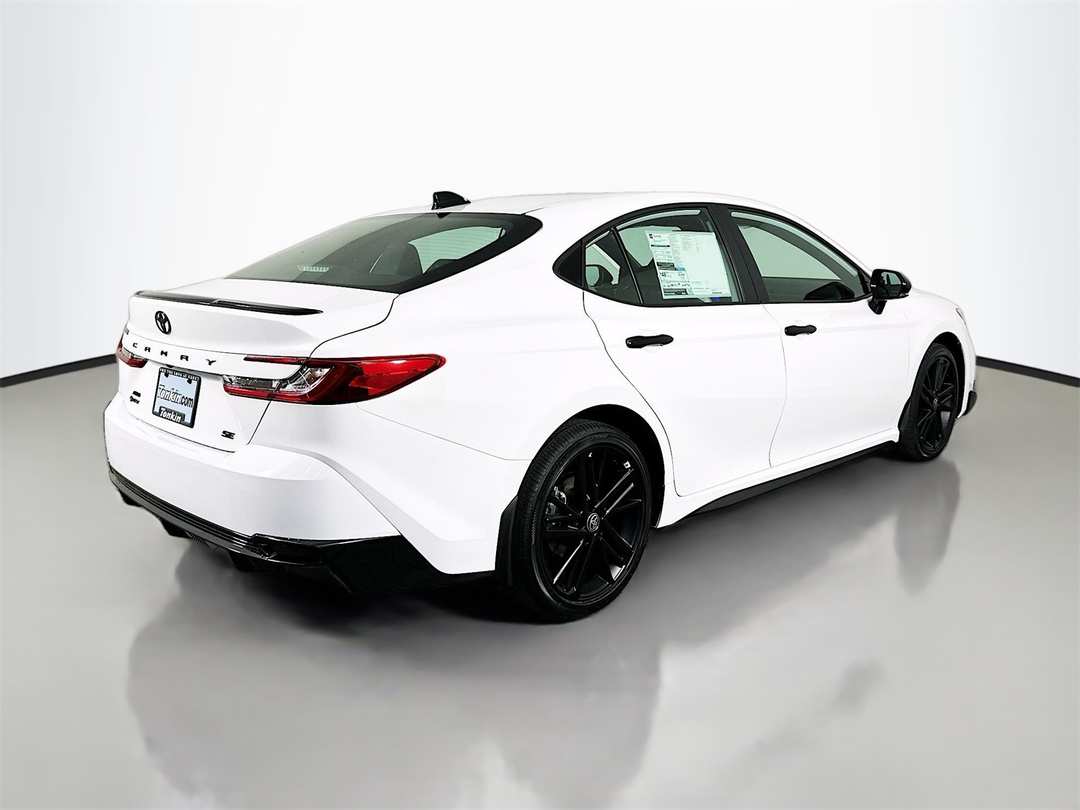 2026 Toyota Camry SE Nightshade - Image 7