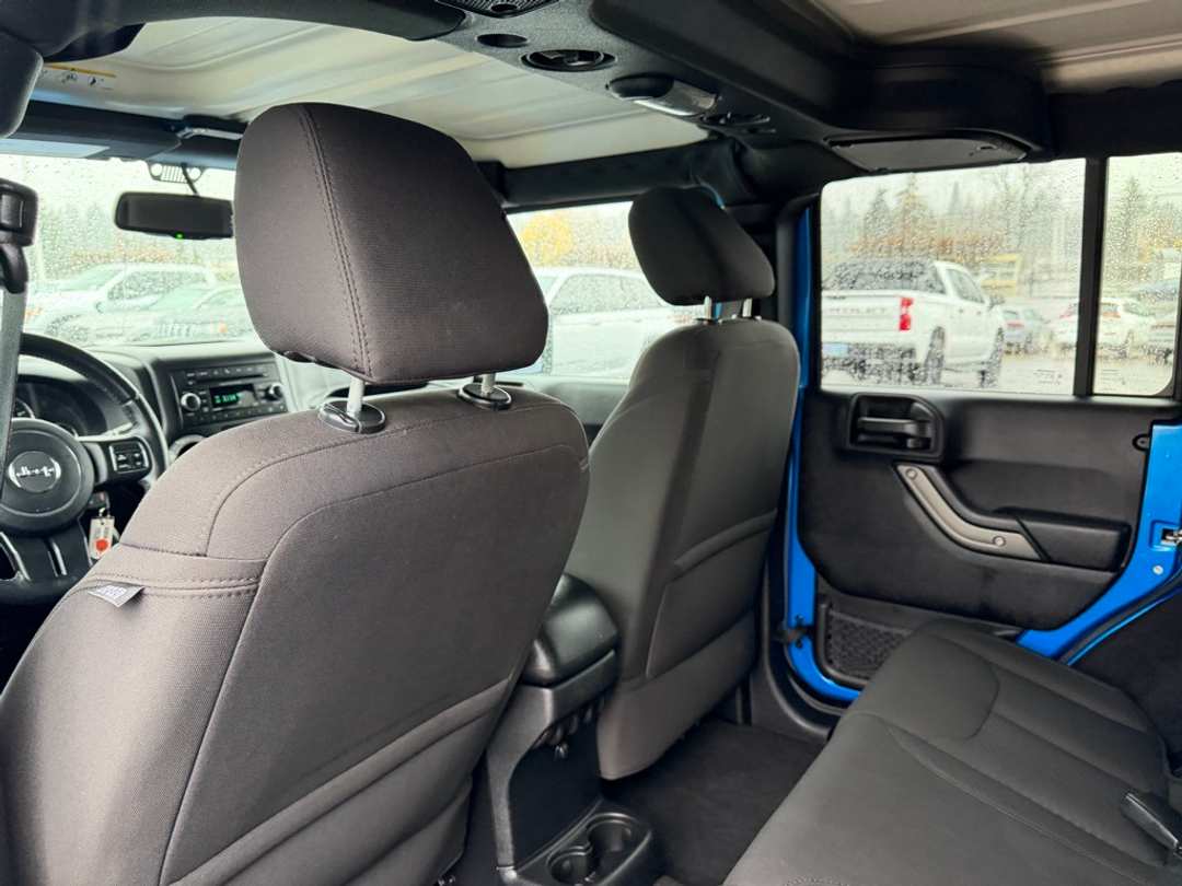 2016 Jeep Wrangler Unlimited Sport - Image 29