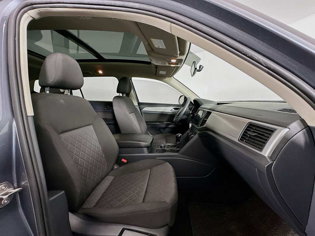 2018 Volkswagen Atlas Launch Edition - Image 28