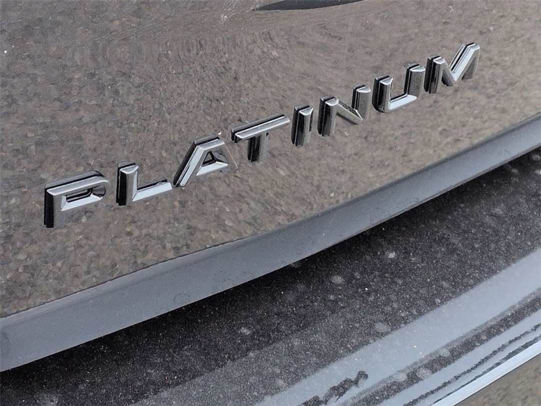 2026 Ford Expedition Platinum - Image 29