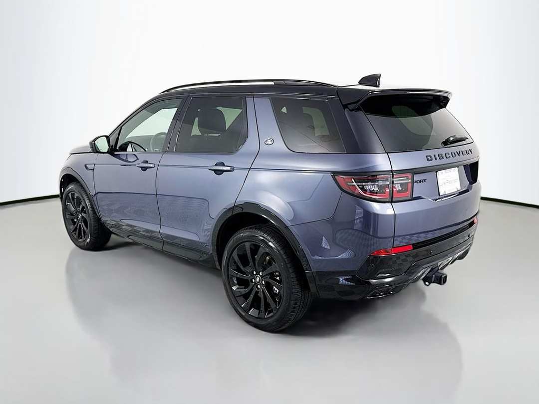 2025 Land Rover Discovery Sport SE - Image 3
