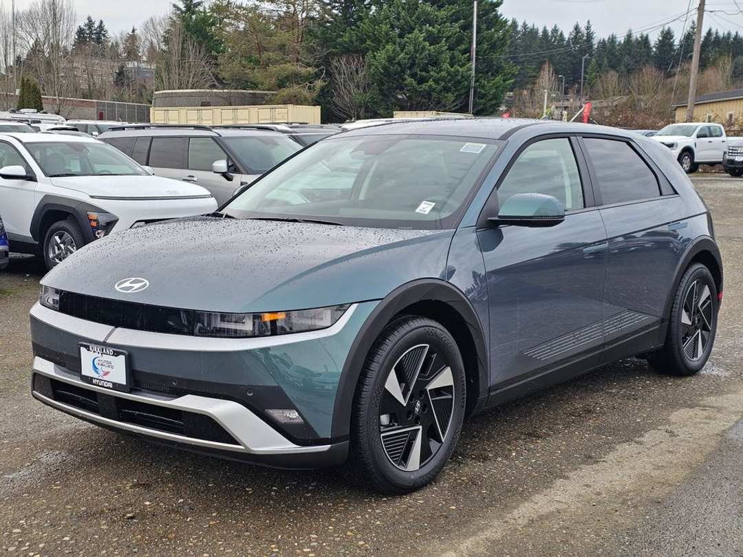 2026 Hyundai Ioniq 5 SEL - Image 3