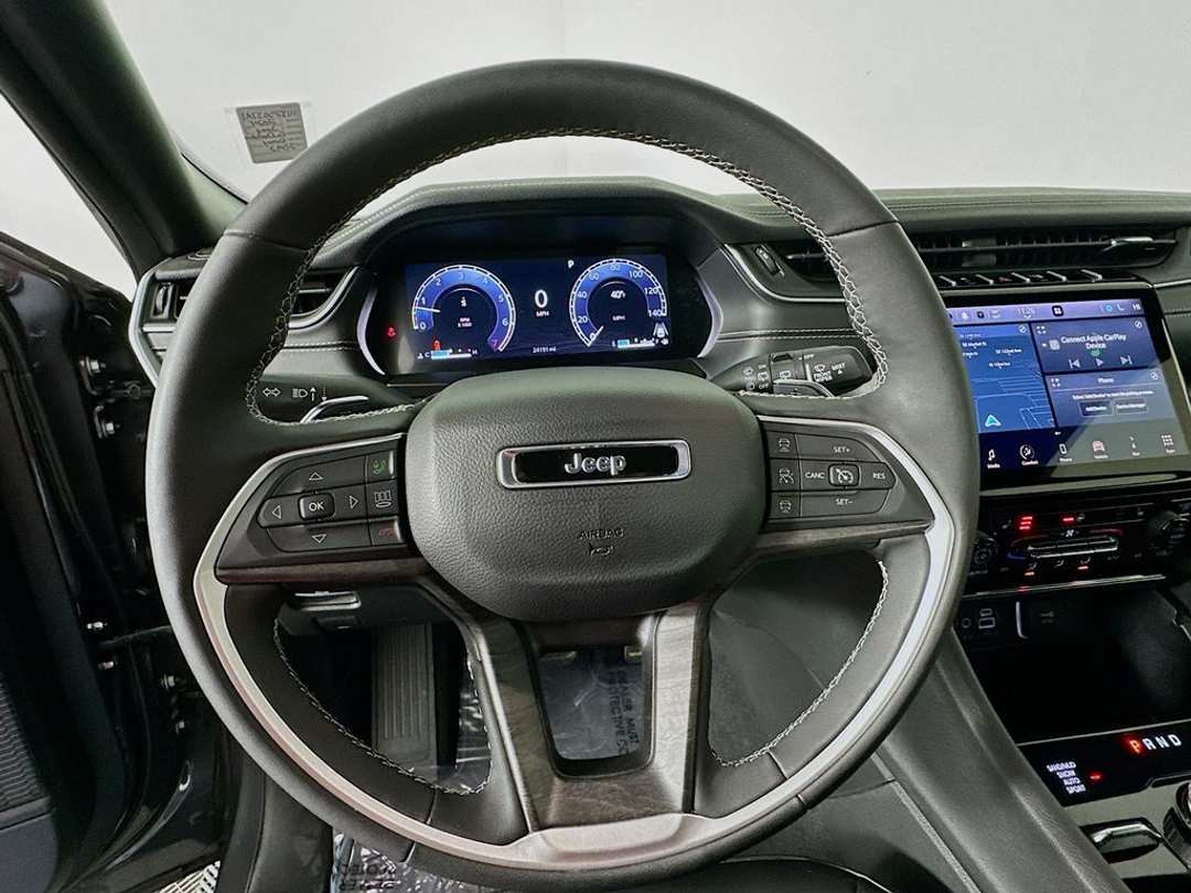 2024 Jeep Grand Cherokee Limited - Image 12