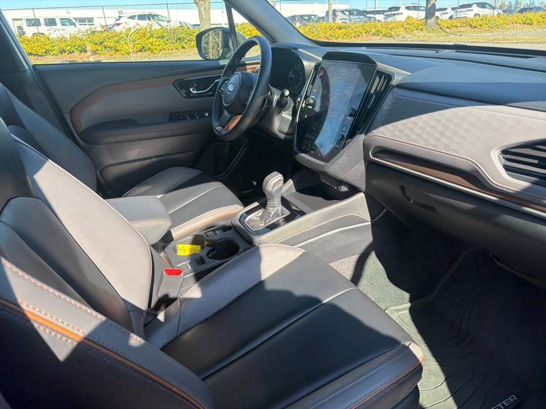 2025 Subaru Forester Sport - Image 30